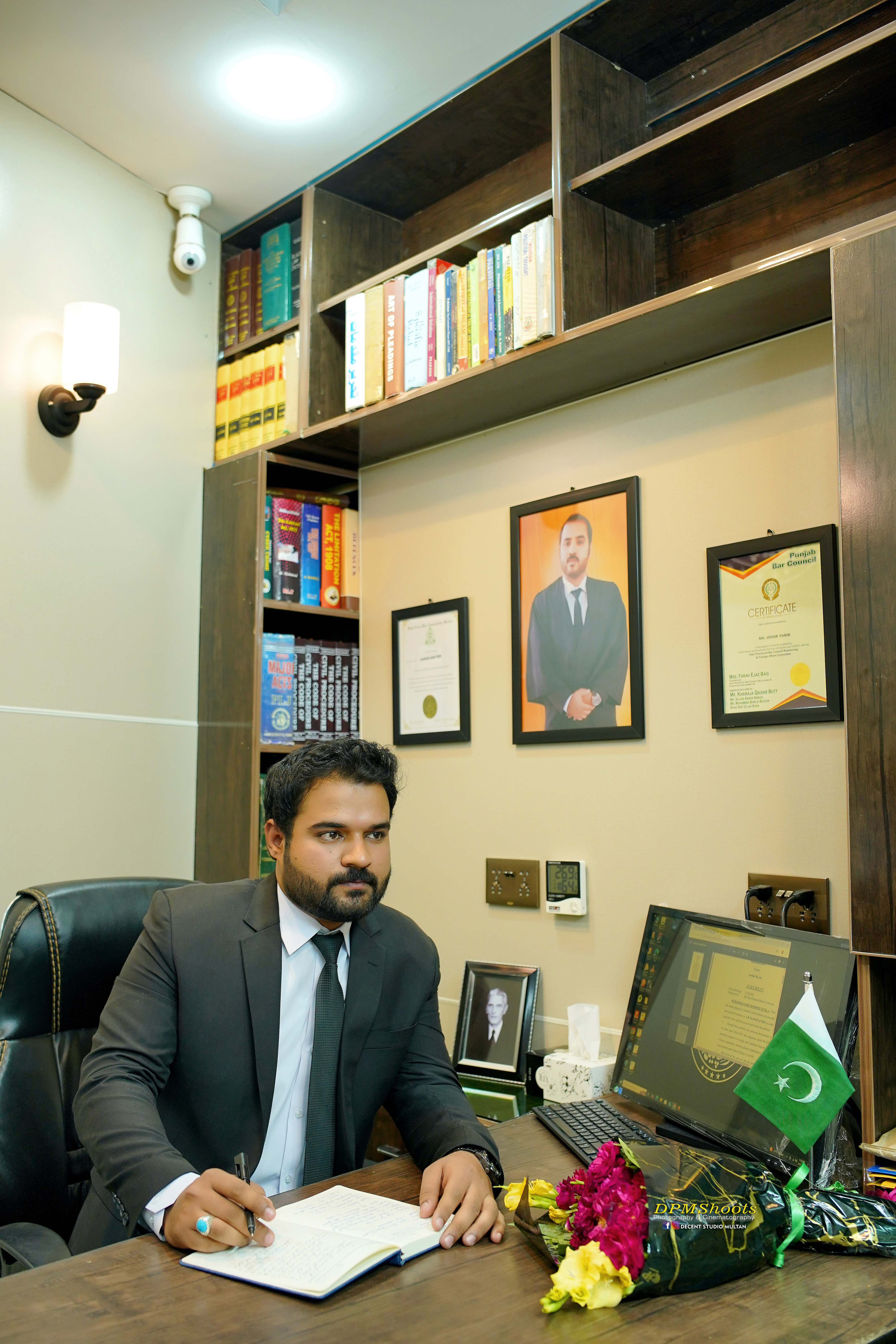 world best lawyer.img