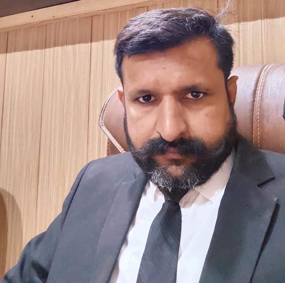 world best lawyer.img